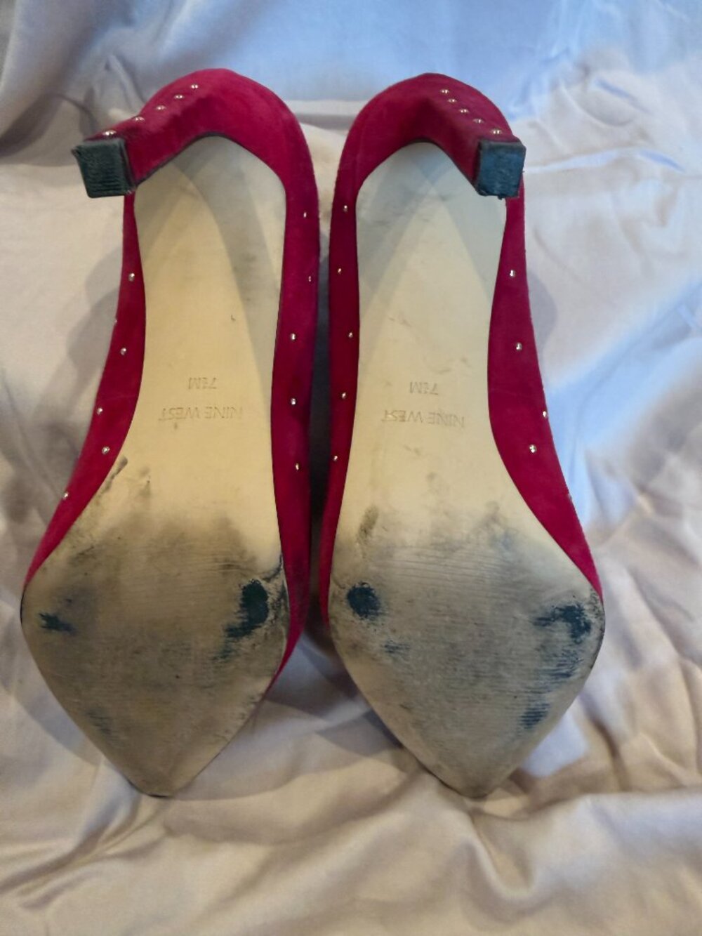 Nine West Bright Pink-Fuschia Gold-Studded Stiletto Pumps - 7.5 - Picture 5 of 6